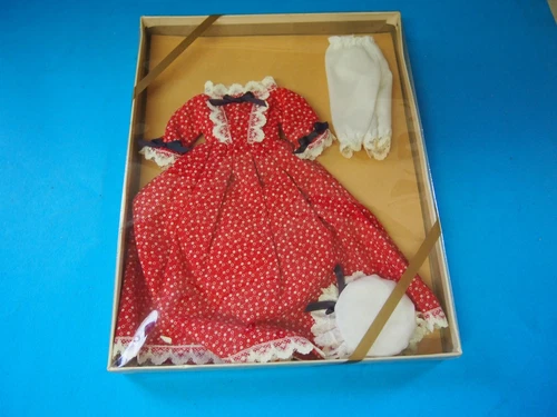 Vintage CLOTHING FITS BARBIE