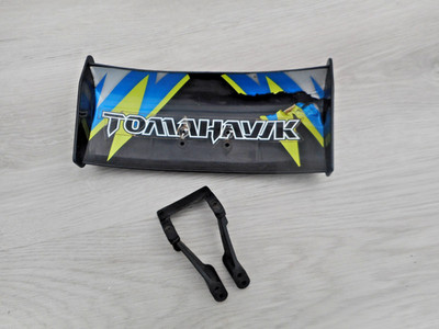 Thunder Tiger Tomahawk ST Wing mit Halterung