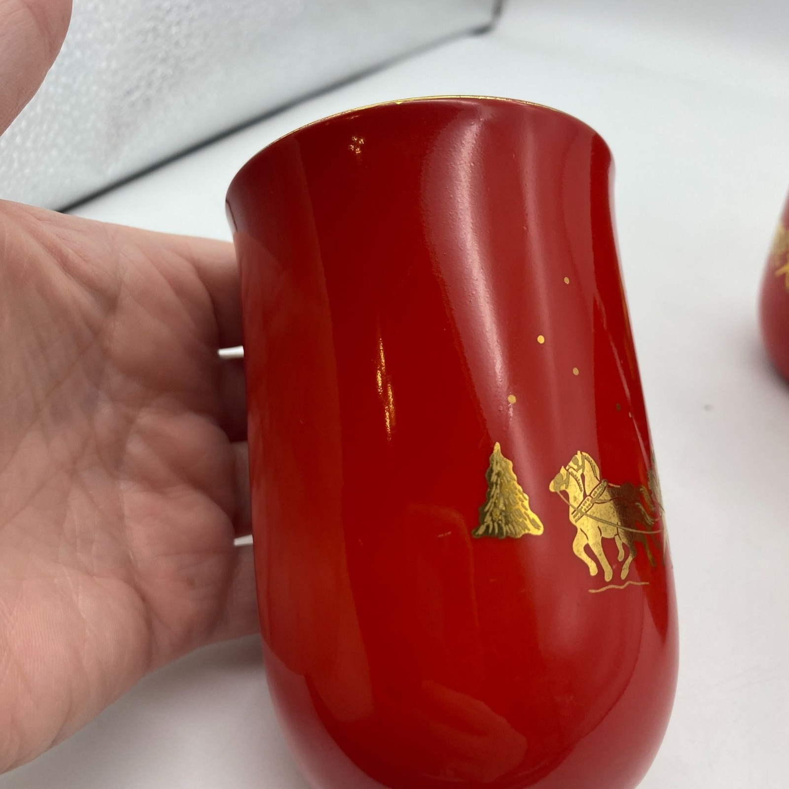 VTG Otagiri Horse and Carriage red gold coffee mug set of 4 Christmas Japan Gibs