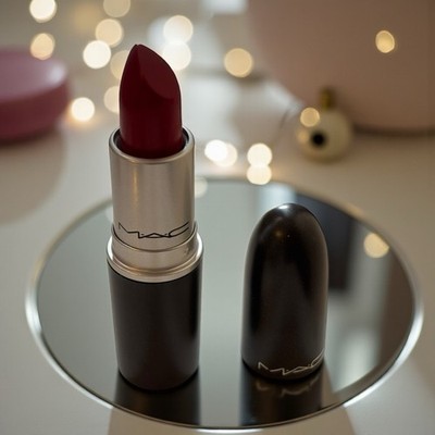 MAC Matte Lipstick, shade: GLAM (A53) - 0.1oz/3g Full Size RARE Discontinued Box