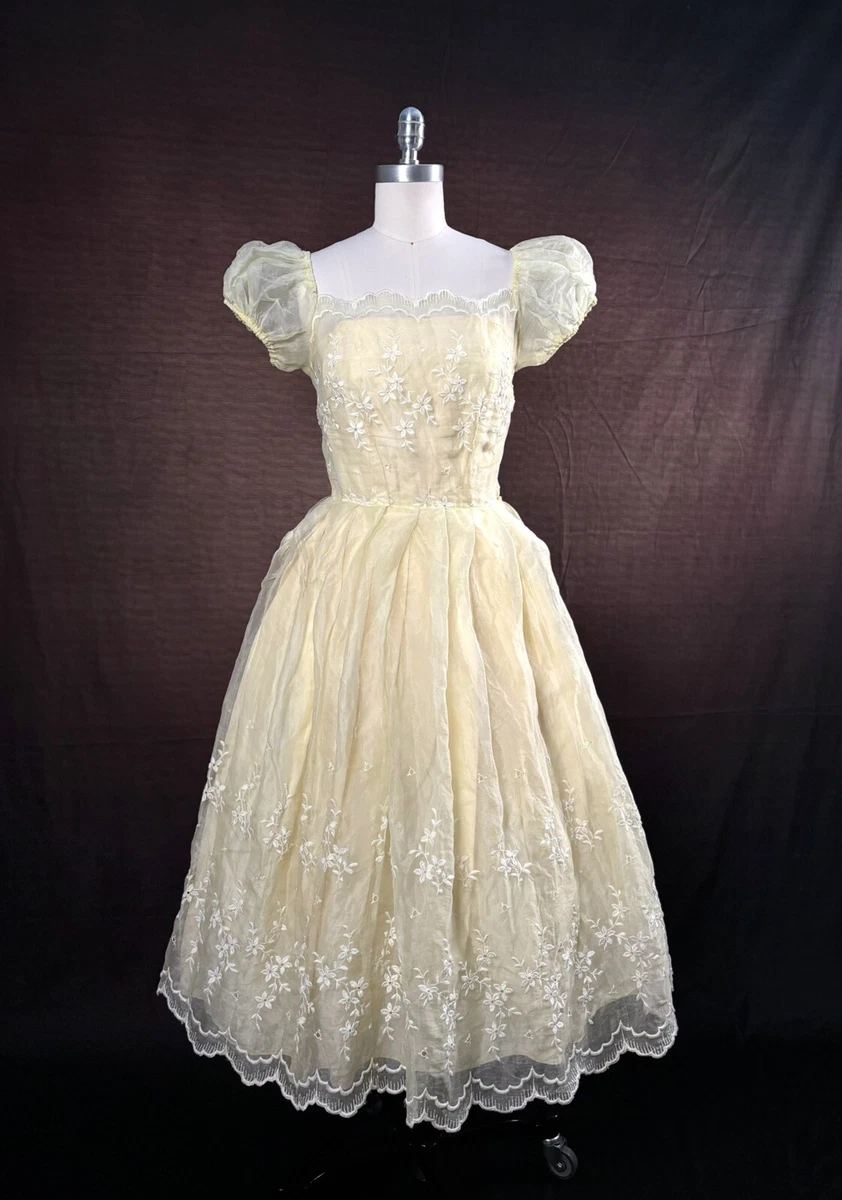 yellow a line dress Yellow Tulle A-Line Prom Dresses With Lace Appliques PL402