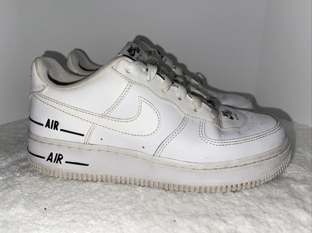 Nike Air Force One LV8 Double Air Swoosh Overbranding Sz 4.5y CJ4092-100  White