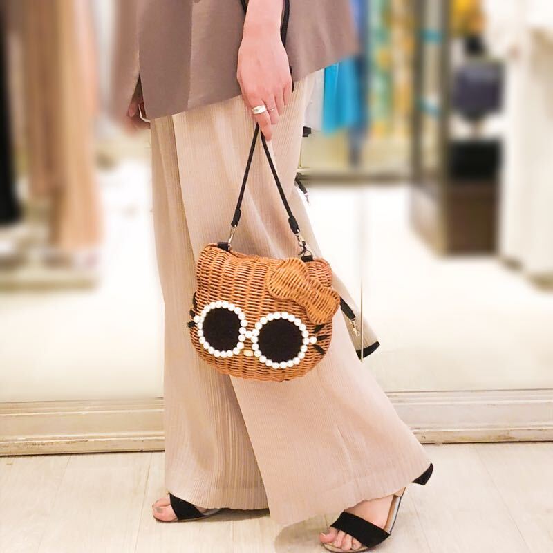 a-jolie × Hello Kitty Collaboration Kago Bag Cute Kawaii a-jolie × Hello Kitty Collaboration Kago Bag Cute Kawaii