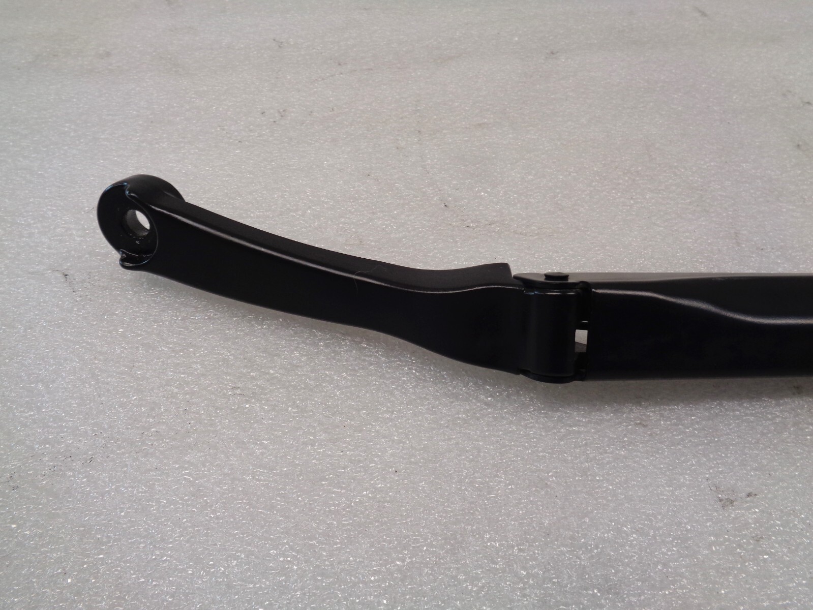 Maserati Ghibli 2014-2019 FRONT+RIGHT Wiper arm