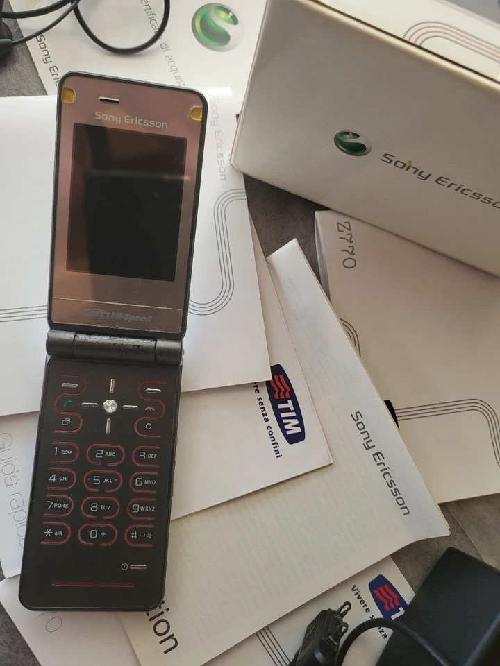 Sony Ericsson Z770 GSM Bluetooth USB Radio Phone cellulare collezione completo! - Immagine 4 di 4