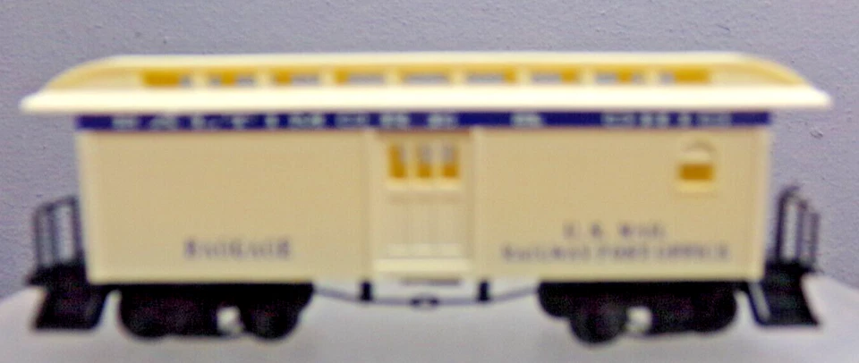 ROUNDHOUSE N-SCALE PASSENGER CAR OVERTON BAGGAGE CAR BALTIMORE & OHIO NOS - Image 3 of 4