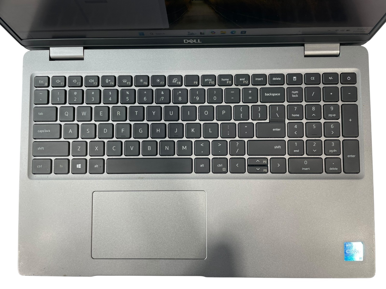 Dell Latitude 5520, 14-Inch Laptop, with i5-1135G7, 256 GB NVMe (Non-Volatile Memory Express), Windows 11 Home