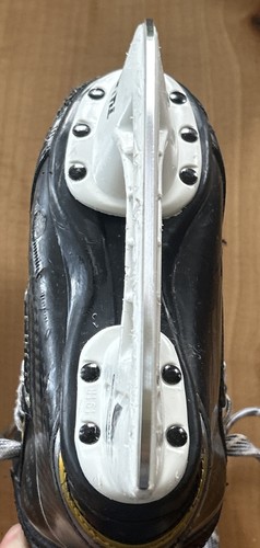 Bauer Supreme 160 Size US Youth 12.5 Ice Skates W/ Camo Blade Covers Pre Owned - Picture 19 of 19