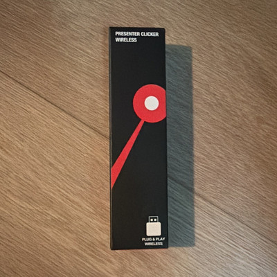 Wireless Presenter Clicker Remote Control, Plug & Play USB Receiver, Black/Red