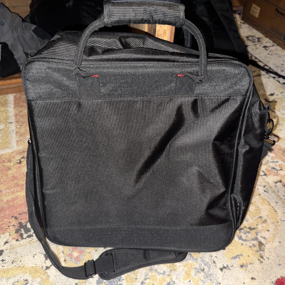 Gator Padded Mixer Case Rugged Nylon Exterior, 15.5"X15"X5.5" - Image 2 of 2