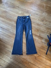 Old Navy Women's Higher High Rise Flare Jeans, Blue, Size 8 New With Tags