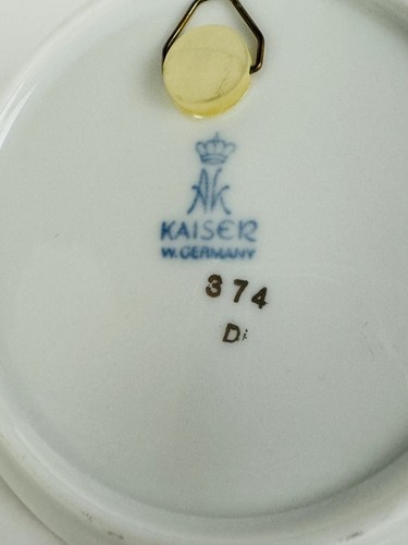 2 Vintage AK Kaiser West Germany Flower Basket Mini Plates Coasters 4" Gold Trim - Picture 3 of 5