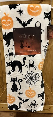 NWT Halloween Black Kitty Cat Pumpkin Bats Cobweb Scaredy Throw Blanket 50''x70''