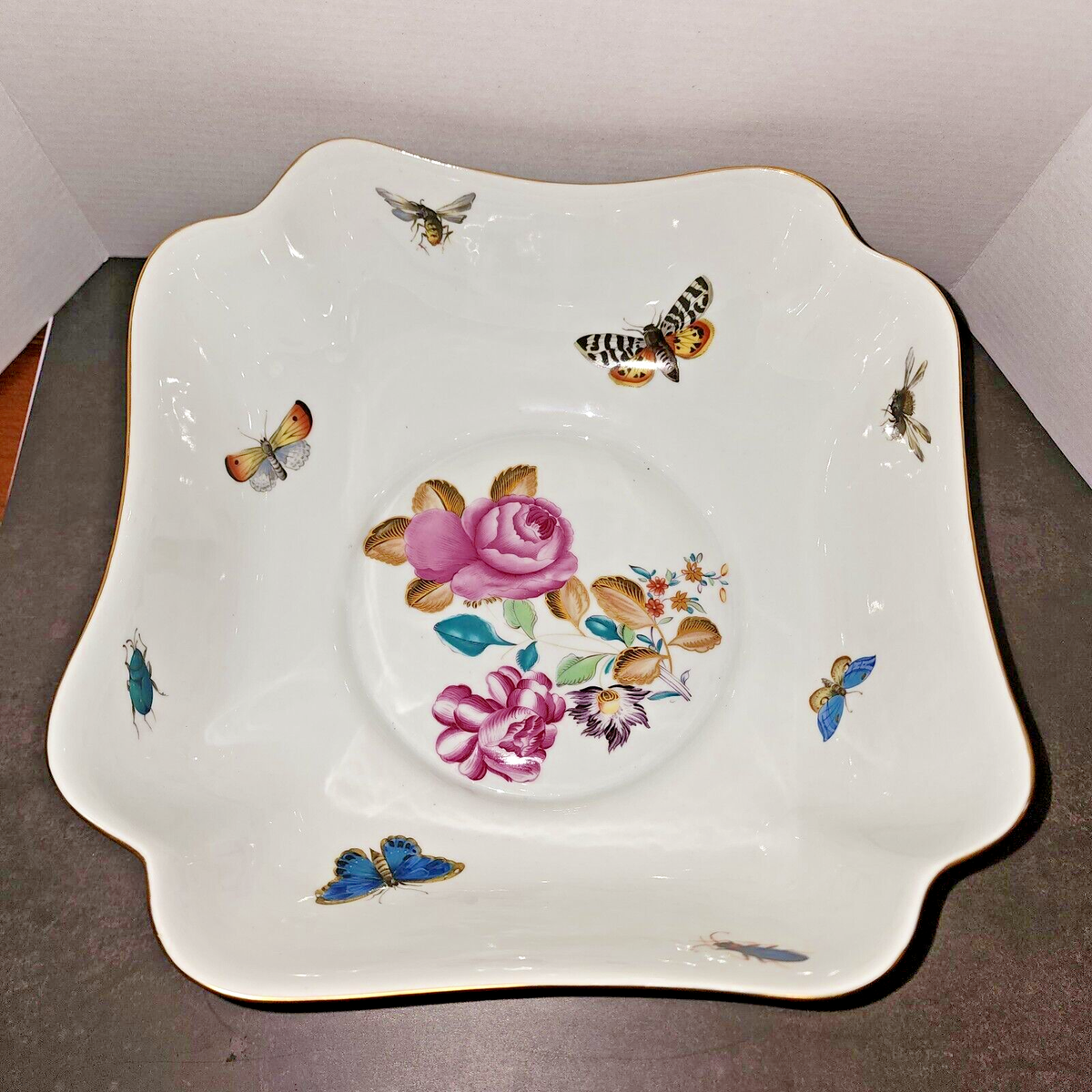 Vintage Vista Alegre Mottahedeh Porcelain Bowl- Colorful Vintage Vista Alegre Mottahedeh Porcelain Bowl- Colorful
