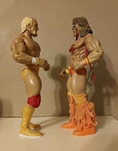 WWE Hulk Hogan Ultimate Warrior Jakks Classic Superstars Figure WrestleMania VI - Foto 2 di 7
