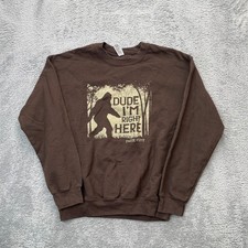 Gildan Sweatshirt Mens Medium Brown Dude I m Here Bigfoot Park City Logo Graphic