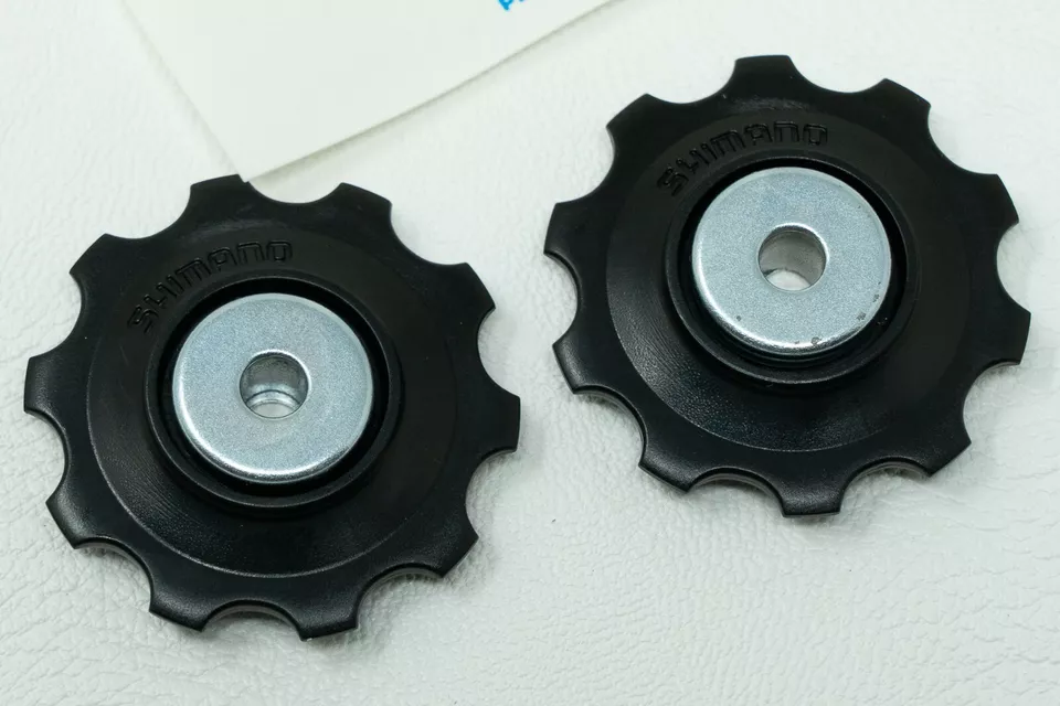 NOS SHIMANO 5639810 REAR MECH DERAILLEUR JOCKEYS PULLEYS VINTAGE OLD 7s 8s SPEED - Image 3 of 4