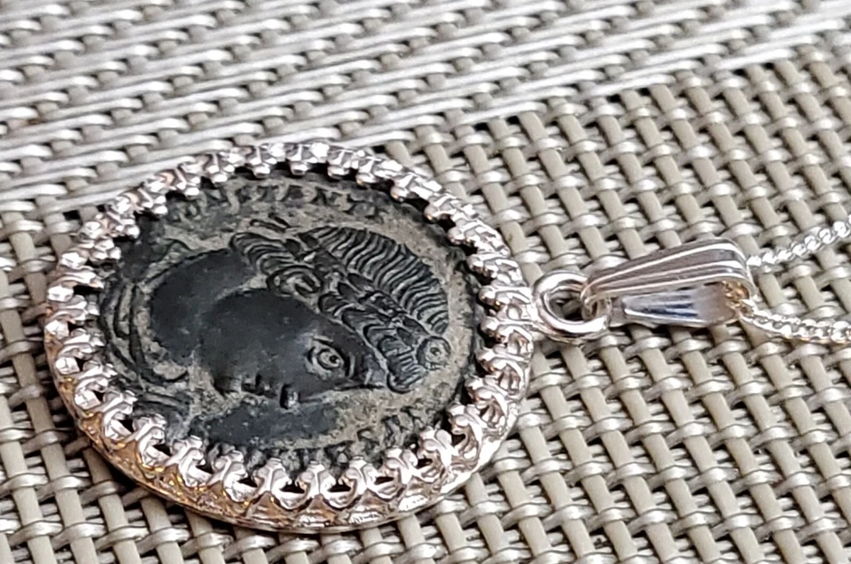 Collar de plata maciza Primer emperador romano cristiano Constantino el Grande  Foto 4 de 4