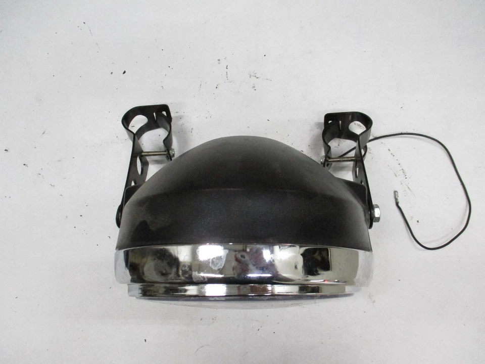 Фара в сборе, неоригинальная 1978 Honda CB 750 K - Изображение 2 из 4
