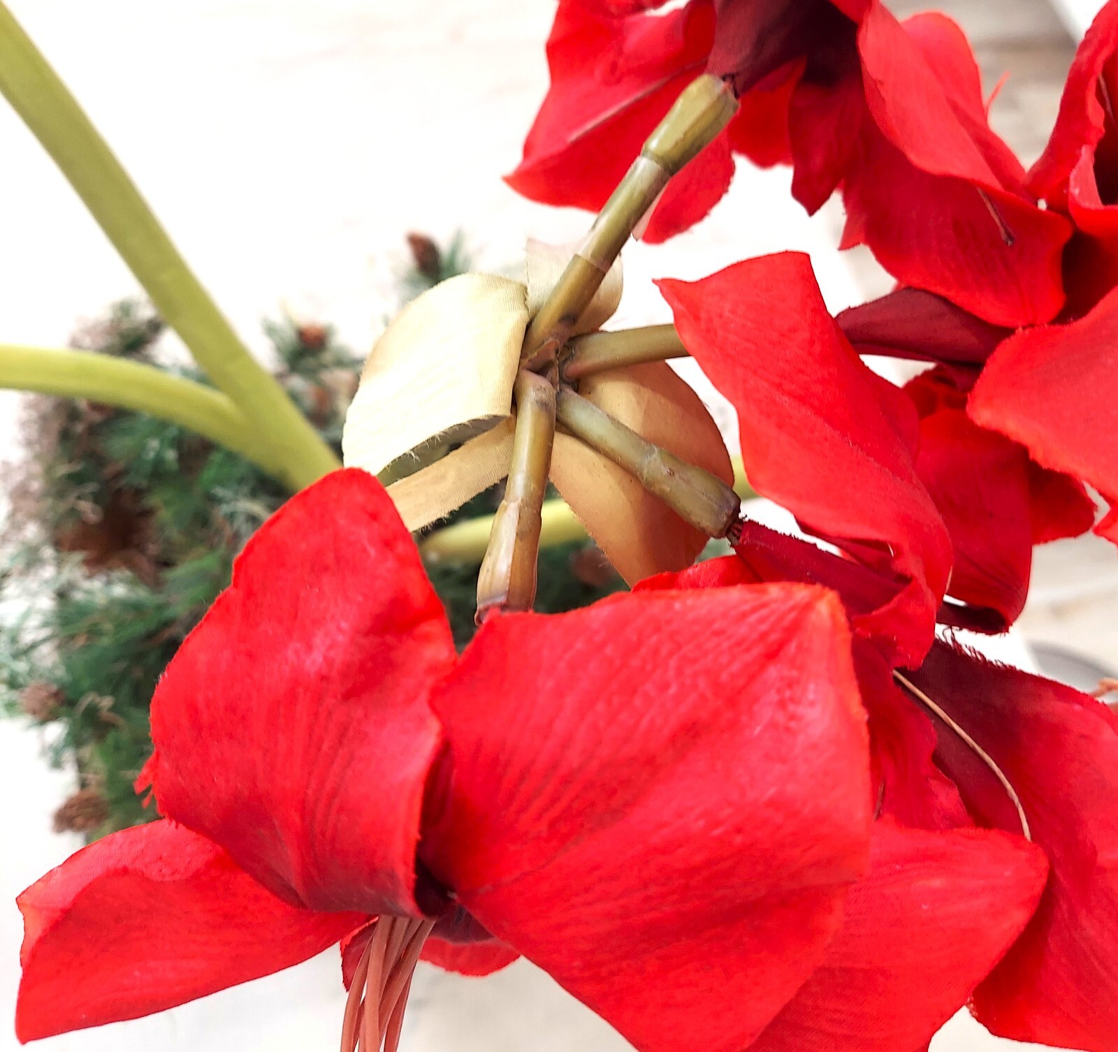 Red FLORAL ARRANGEMENT LARGE 30" CENTERPIECE, QUALITY Silk FLOWERS
