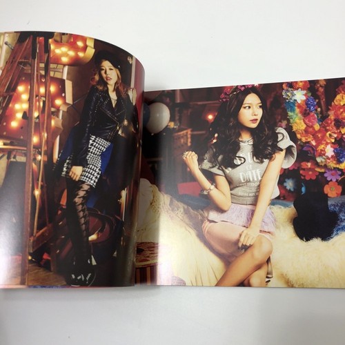 SNSD Girls' Generation LOVE & PEACE JAPAN CD+Blu-ray+GOODS - Picture 8 of 9
