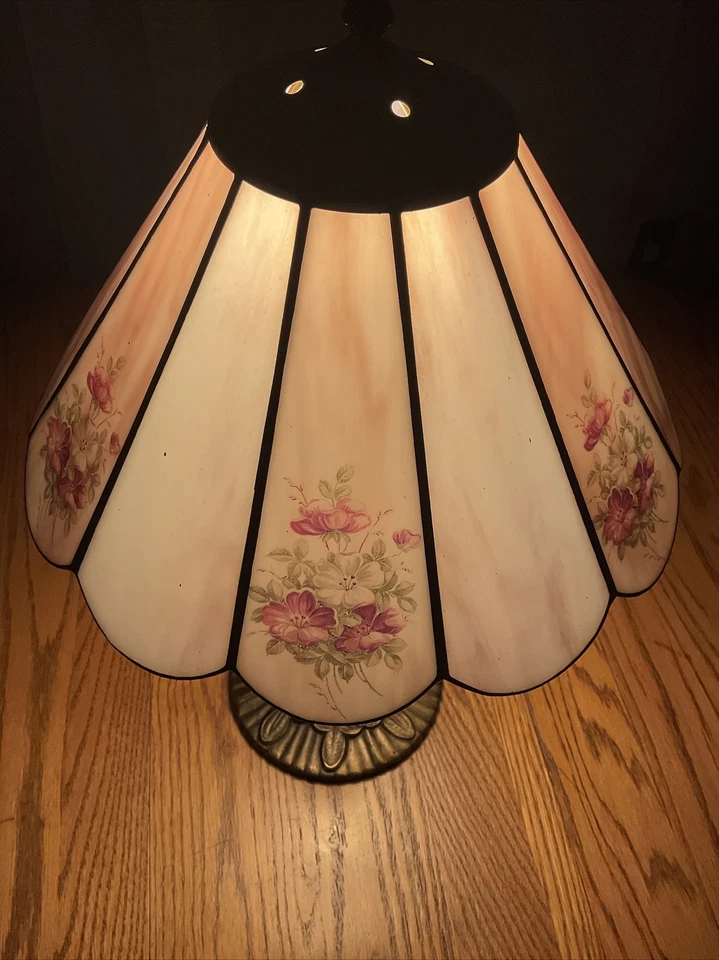 Meyda Tiffany One Light Table Lamp Purple White Roses Hand Painted Stained Glass - Image 3 of 4
