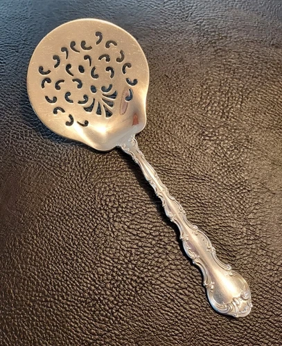 Gorham Strasbourg Sterling Silver Tomato Server - 7-1/2" - 78g