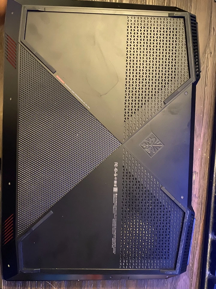 (BROKEN) HP Omen 17-AN100 17.3″ FHD  i7-8750H NVIDIA GTX 1070 read discription - Image 3 of 3