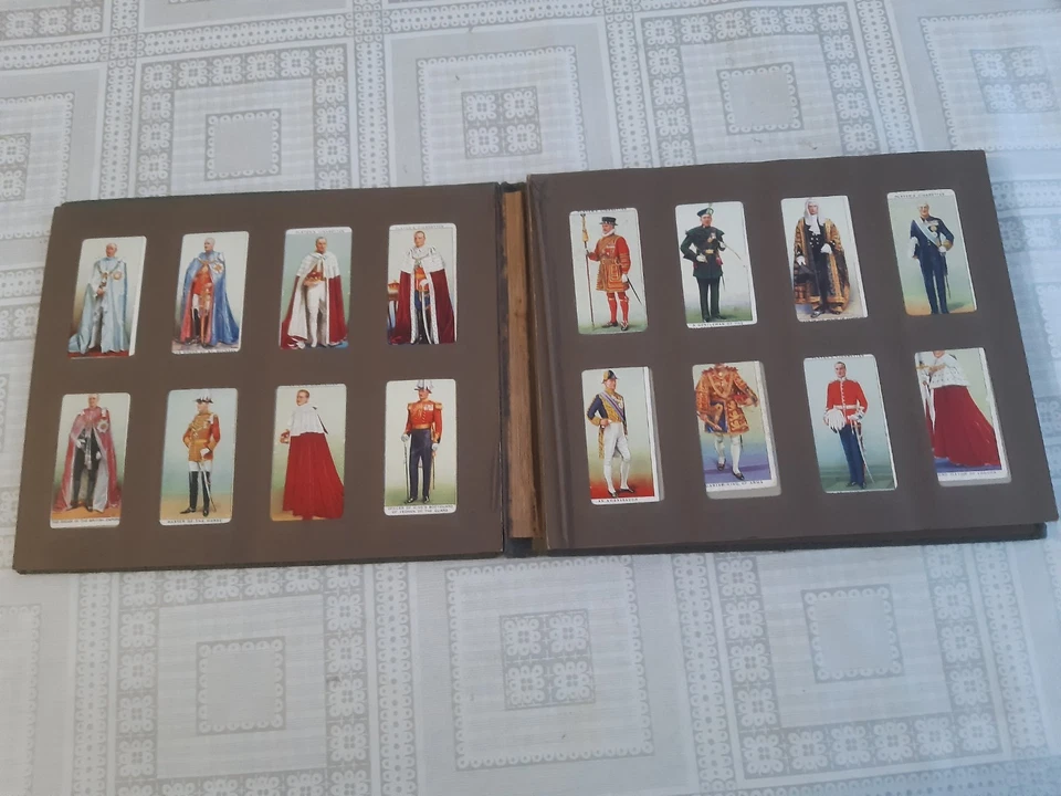 Antique And Collectable Cigarette Card Album. Military And Birds - Image 2 of 4