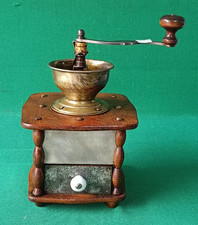 ANTICO MACINACAFFÈ MACINA CAFFÈ MACININO IN LEGNO OTTONE E FERRO VINTAGE. DI47