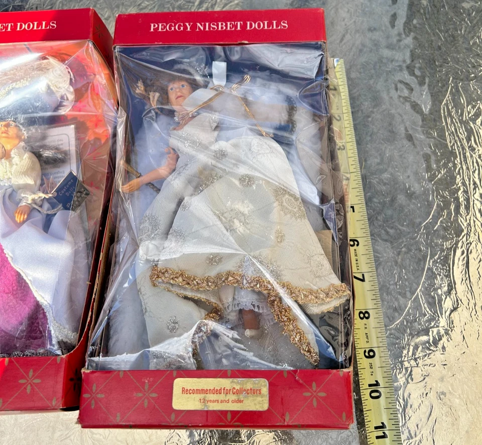 Juego de 4 Muñecas Peggy Nisbet Nuevas en Caja - Serie Real Hechas a Mano Inglaterra De Colección Foto 3 de 4