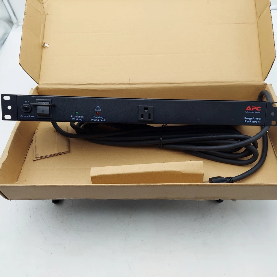 APC NET9RMBLK SurgeArrest Rackmount - Image 2 of 4