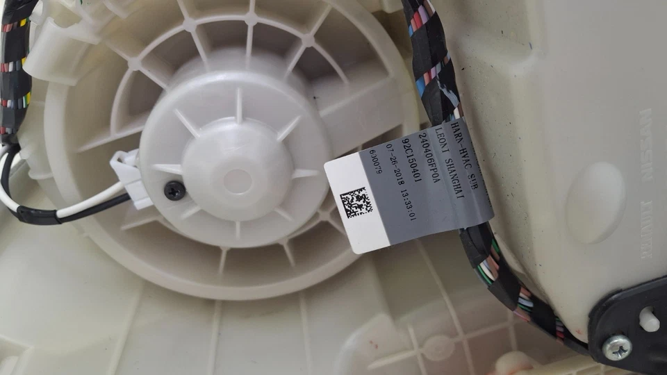 Nissan Rogue 2018-2020 climatización aire acondicionado núcleo calentador evaporador carcasa conjunto OEM Foto 2 de 4