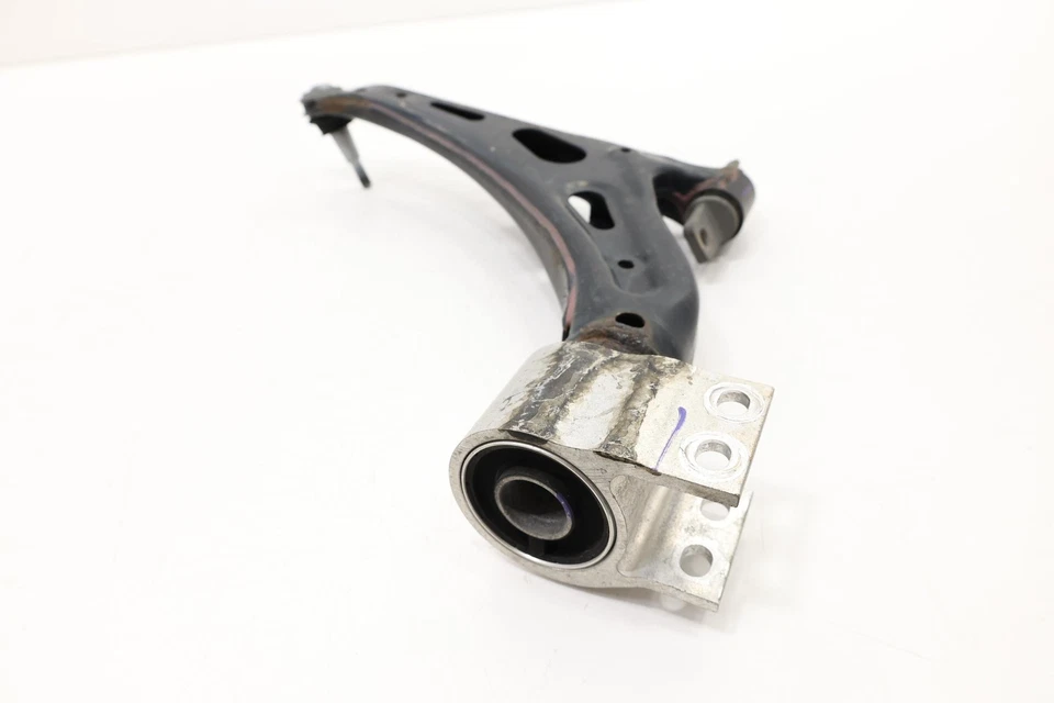 GMC ACADIA 2017-2023 suspensión delantera lado derecho brazo de control inferior OEM 84722072 Foto 2 de 4