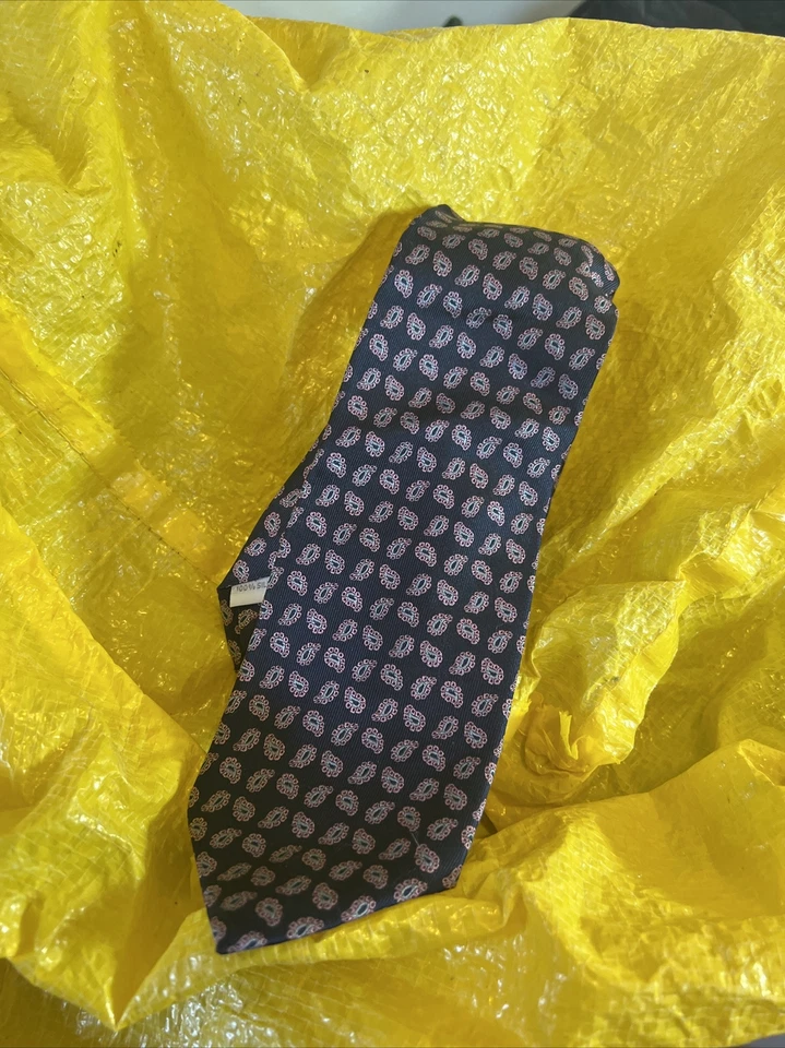 Галстук мужской Bloomingdales 100% шелк темно-синий и розовый пейсли - Изображение 4 из 4