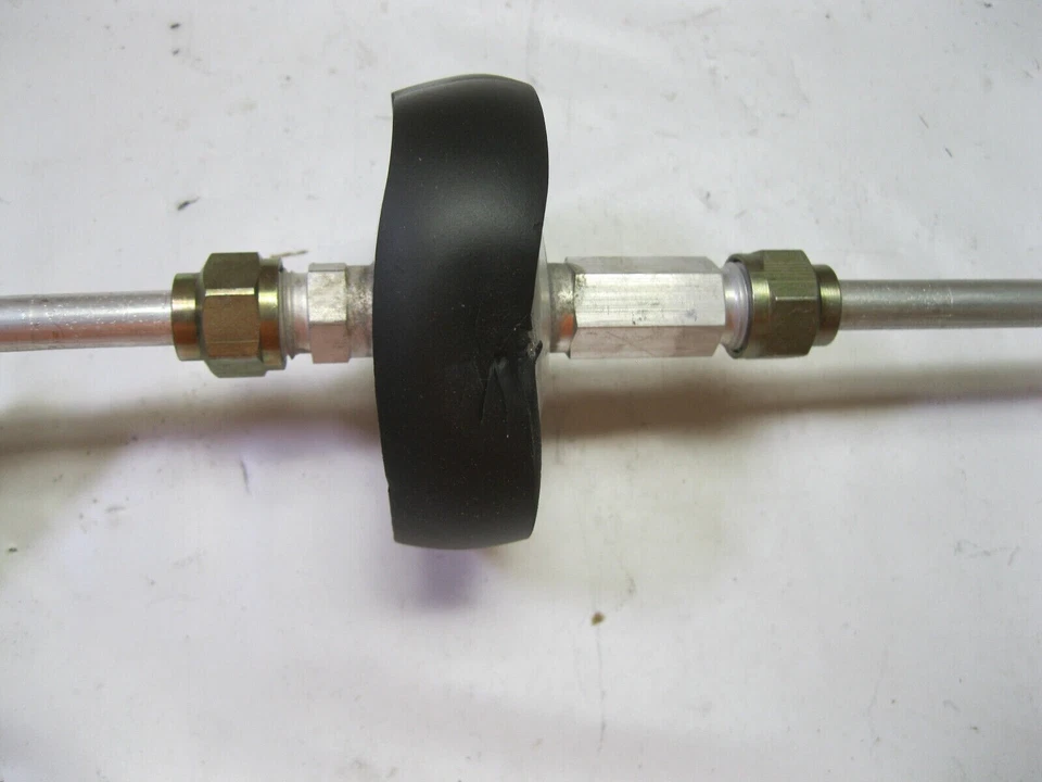 AcDelco 15-30532 25532892 Air Conditioning AC Refrigerant Tube Foto 4 de 4