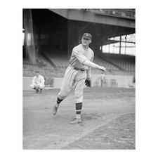 Top 10 Walter Johnson Baseball Cards 33