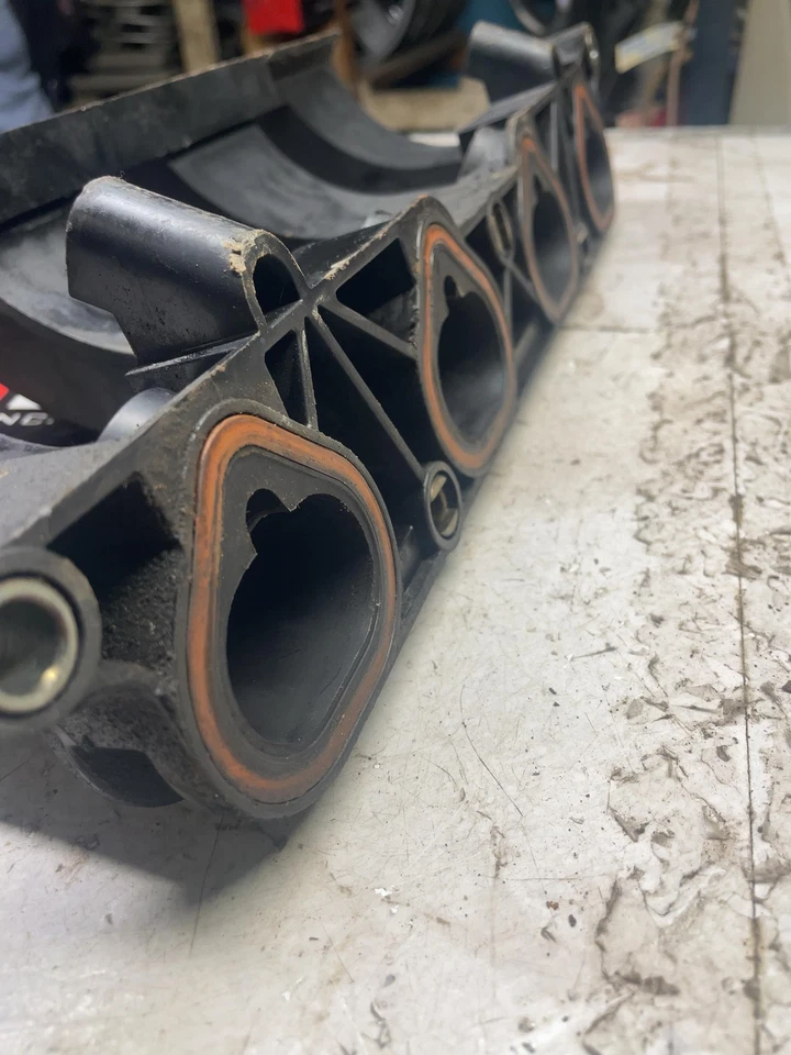 Colector de admisión CHRYSLER PT CRUISER 05 Foto 4 de 4