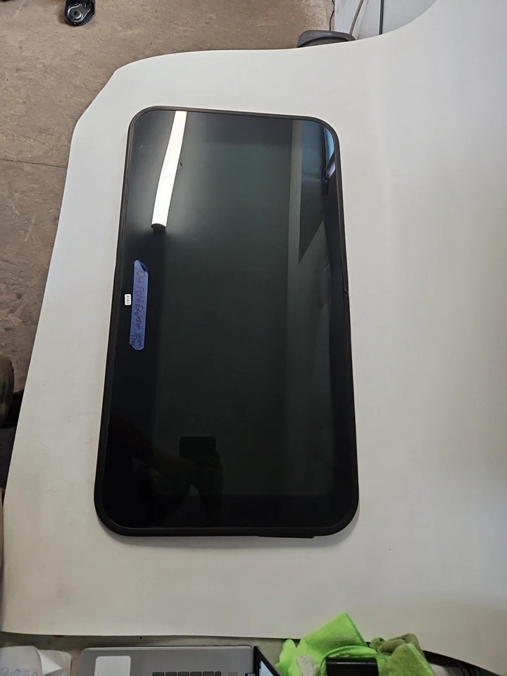 1995-2005 Ford Explorer Sport Trac Mountaineer Aviator Sunroof Glass OEM - Image 3 of 4
