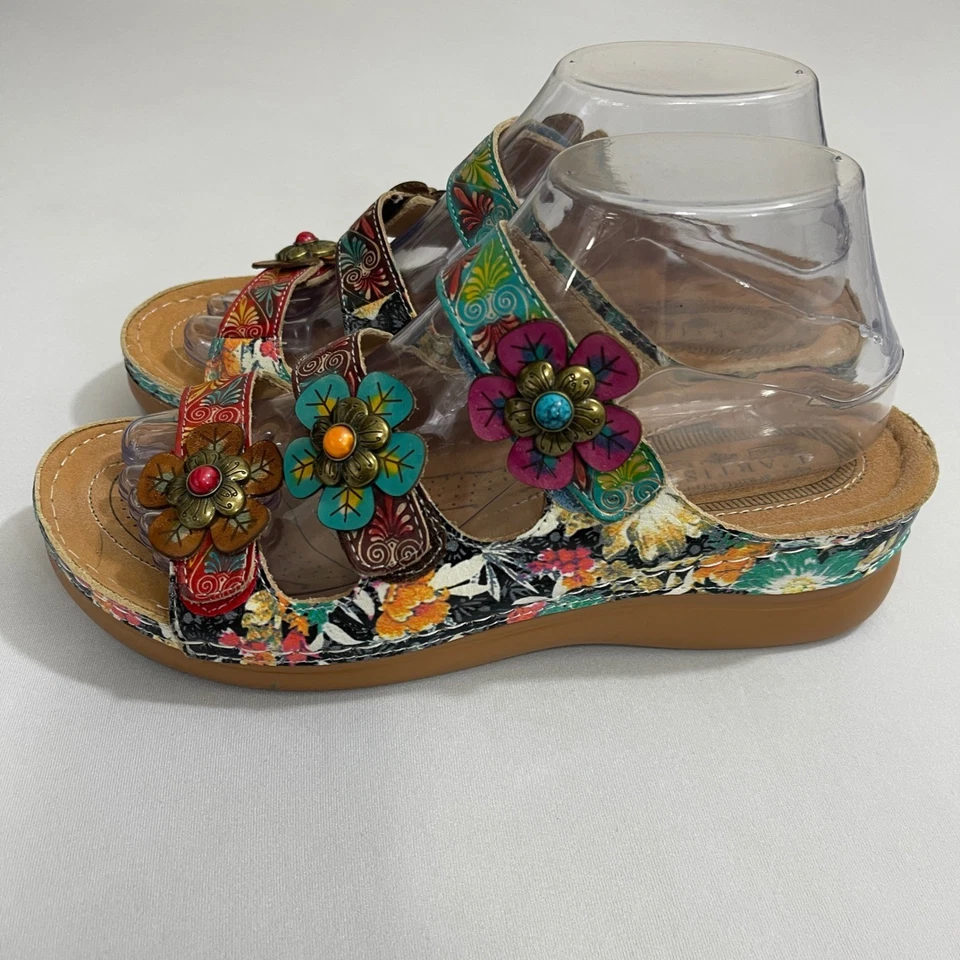 L'Artiste Spring Step Dansaye Sandals Floral Embossed Leather Wedge 39 - Image 4 of 4