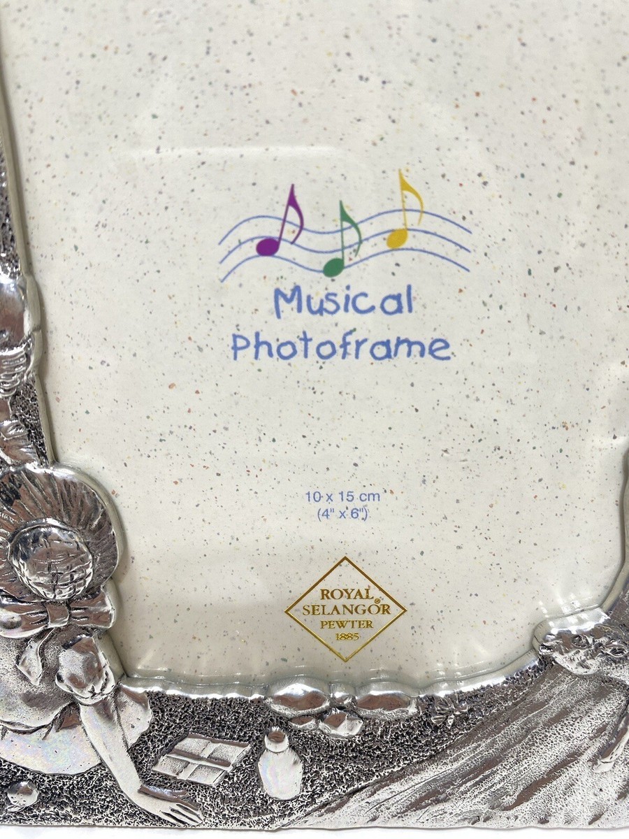 Royal Selangor Pewter Musical Photo Frame “Mary Had a Little Lamb