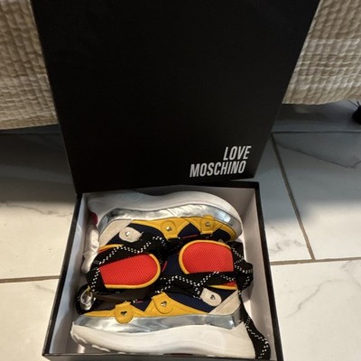 Love Moschino Unisex Low Top Lace-Up Colorblock Sneakers Black Red Gold
