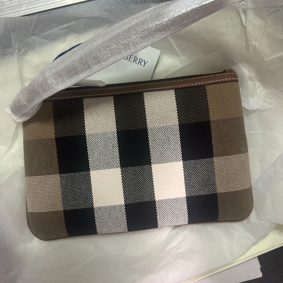 Burberry Peyton Clutch Wristlet Pouch House Check Canvas New - Image 4 of 4