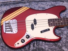 Fender Mustang Basso Competizione Rosso '73