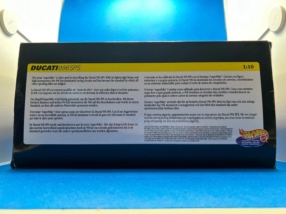 Hot Wheels Ducati 996 SPS 21357 scala 1:10 - Immagine 2 di 4