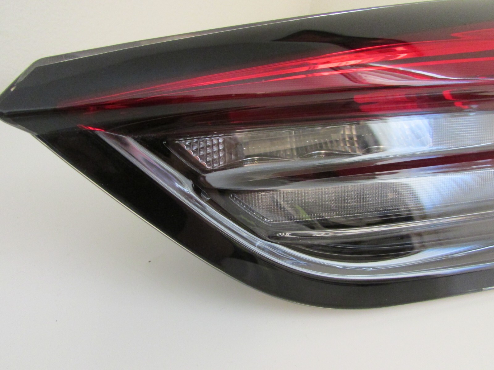 Used OEM 2020-2023 Maserati Ghibli Right Rear Inner Tail Light Lamp
