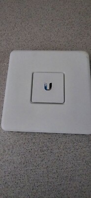 Ubiquiti Networks UniFi Security Gateway - USG-3P W/Power adapter