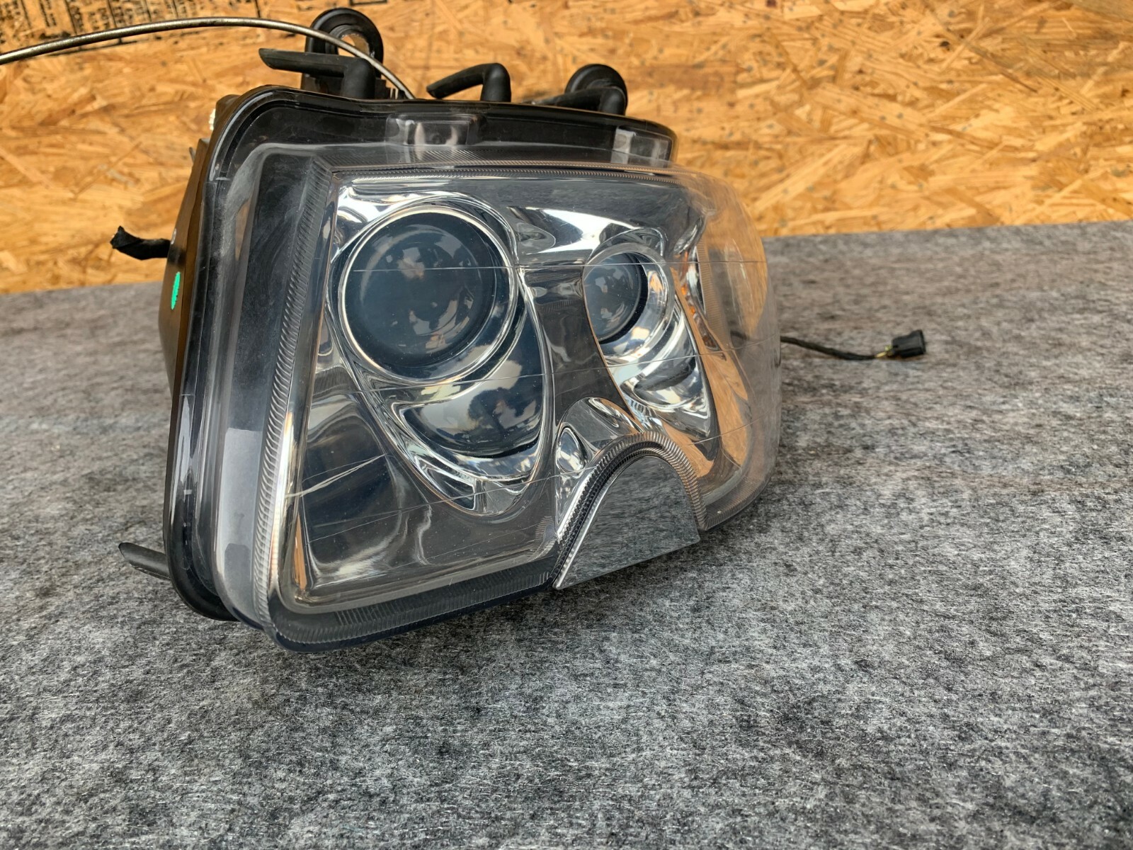 LEFT SIDE XENON HEADLIGHT ASSEMBLY OEM 32K 04-08 MASERATI QUATTROPORTE M139