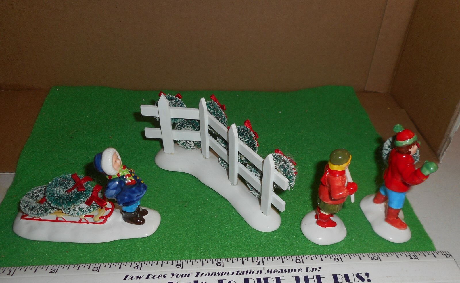 DEPT. 56 SNOW VILLAGE ACCESSORIES [ WREATHS FOR SALE ] DISPLAY eBay