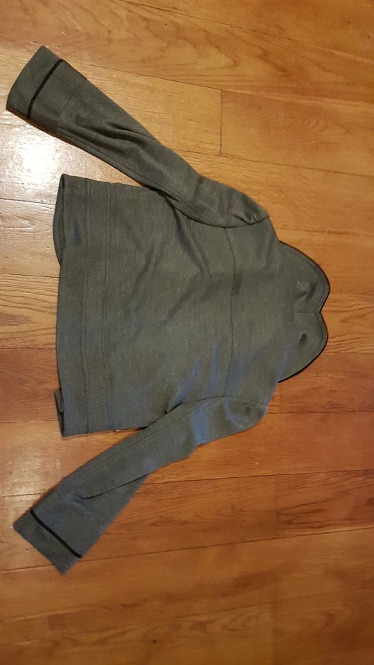 Chaqueta de lana Luella Bow UK10 Inmaculada Foto 4 de 4